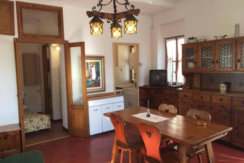 Nel Set Di Piccolo Mondo Antico Villa Viola Вальсольда Экстерьер фото