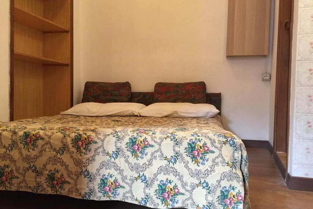 Nel Set Di Piccolo Mondo Antico Villa Viola Вальсольда Экстерьер фото