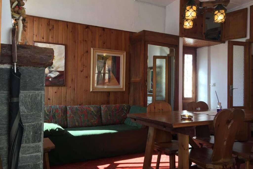 Nel Set Di Piccolo Mondo Antico Villa Viola Вальсольда Экстерьер фото